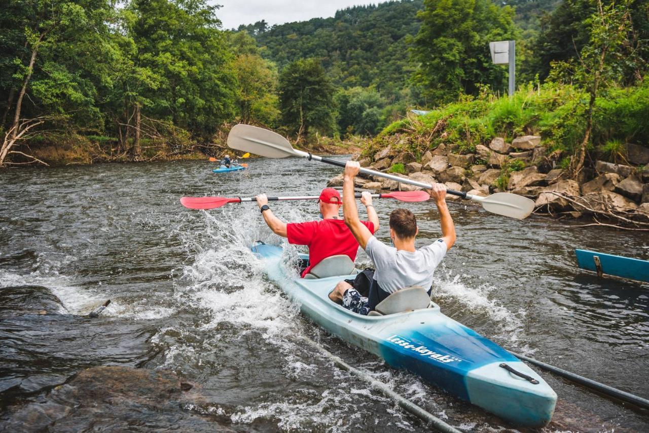 Gite De La Tour - Dinant Evasion エクステリア 写真